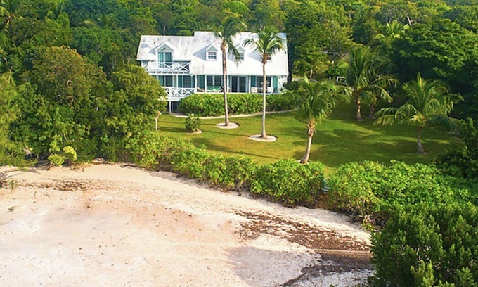 Dunmore Town Casa | ¡Little Bay tiene increíbles puestas de sol y pesca de huesos en tu puerta de atrás!