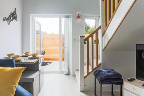 Playing Place Casa | Little Cedars House
