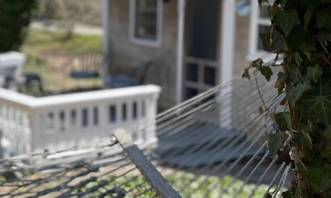 Wellfleet Cabaña | Little Dipper: charming 2 BR cottage close to conservation area and bay beaches