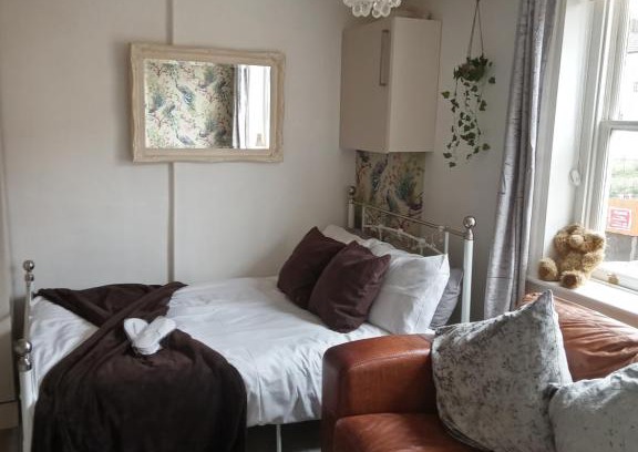 Rochester East Ward Apartamento | Little Dorrit Studio flat Rochester ME1 1XZ