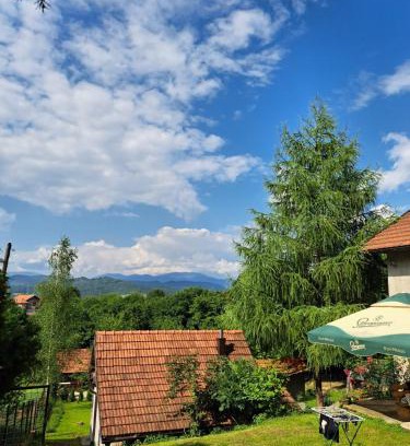 Visoko Casa | Little Farm Nani
