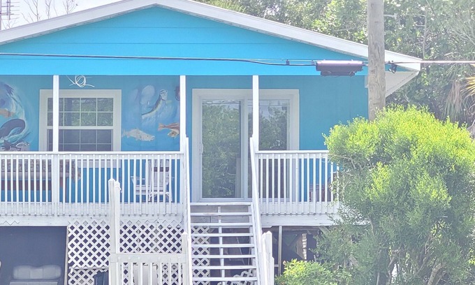 Placida Cabaña | Little Gasparilla Island a 2-bedroom cottage wth WiFi and AC on a private island