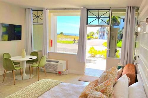 Ruskin Apartamento | Little Harbor Resort C306 Tampa Bay FL Beach, Bayside, 2 Pools