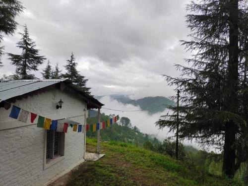 Almora Chalet De Esquí | Little Himalayan Abode