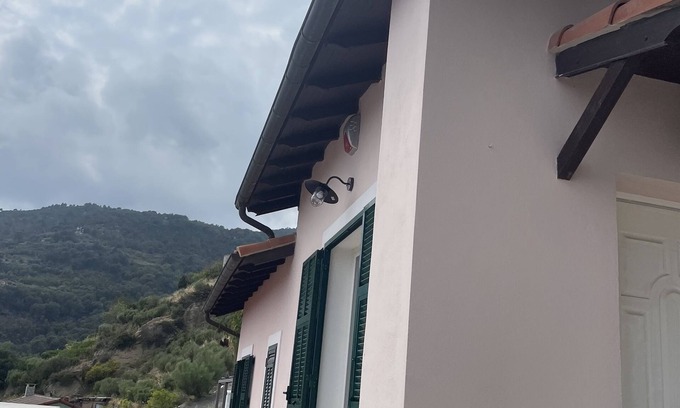 Ventimiglia Cabaña | Little house in the hills overlooking the sea. Ideal for young couple