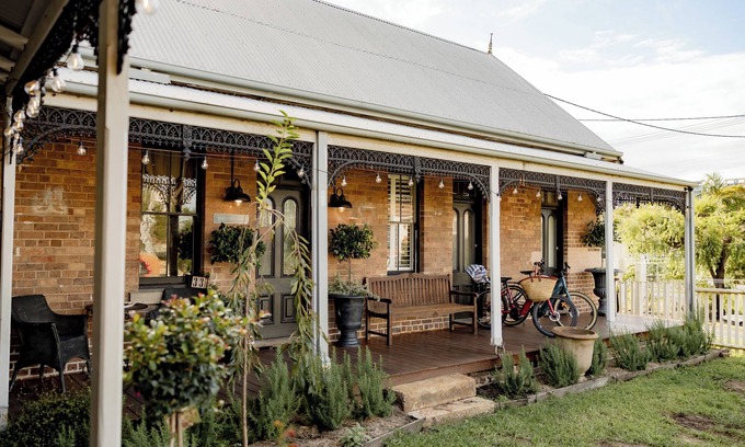 Wollongong Cabaña | Little Milton restored Heritage Cottage 5 minutes walk to Harbour, Beaches & CBD