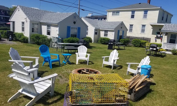 Old Orchard Beach Cabaña | Little Miss Cottages