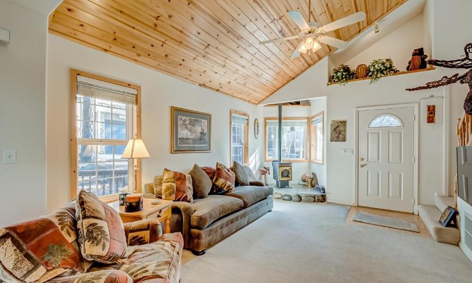 Truckee Casa | Little Pinecone Retreat