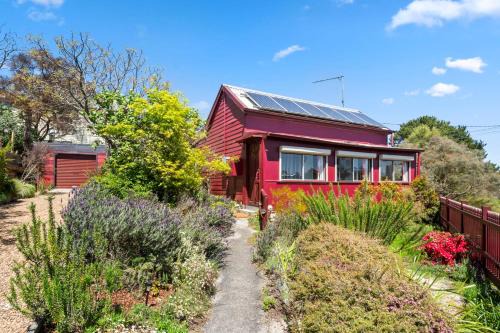 Katoomba Casa | Little Red