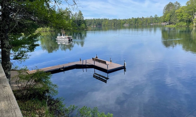 Lac du Flambeau Cabina | Little Stone's Throw