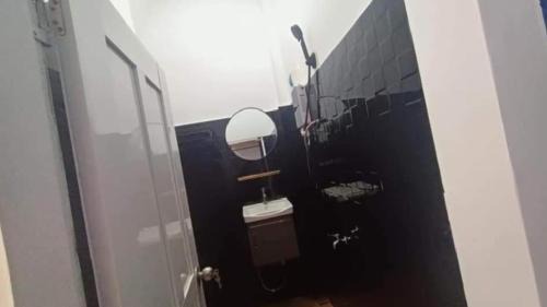Daun Penh Casa | Little Susie Small Double Room