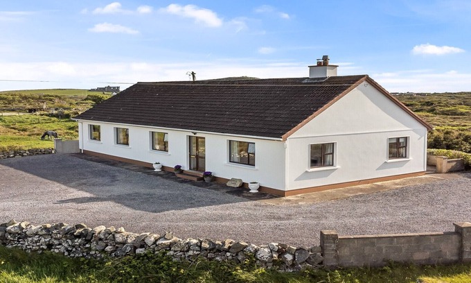 Ballyconneely Casa | Little Tara an ideal location for family & friends