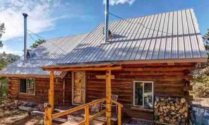 Glacier View Meadows Cabina | Little Valhalla Cabin in the Woods