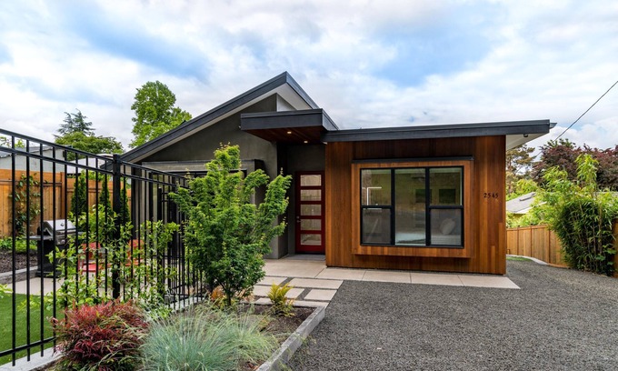 Amazon Casa | "Little Wing" - modern & stylish ideal UO location