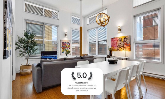 Plateau Mont Royal Apartamento | Liv MTL* 55% Off * Main 303 Rare 2BR + Mezzanine | Large Family Retreat + Spacious + Office + Pets Stay Free!