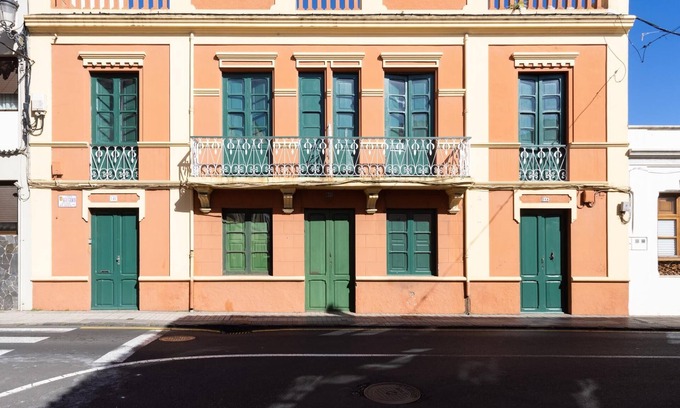 Centro histórico Villa | Live La laguna Center