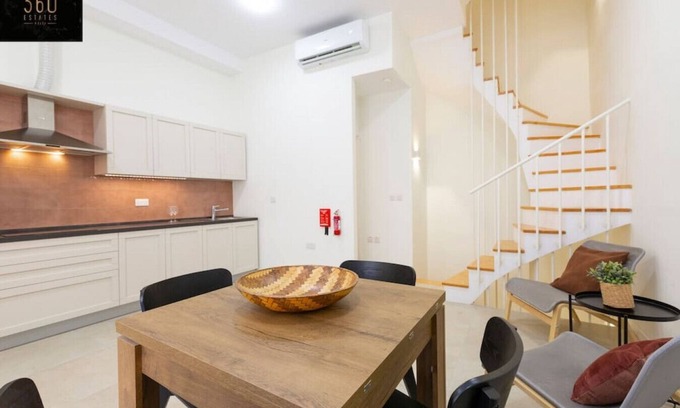 Cospicua Casa | LIVE like a local - 3 Cities home + 2 KING BED