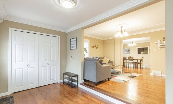 Colmar Casa | Live like a local in chic 3BR/2BA renovated home🏡
