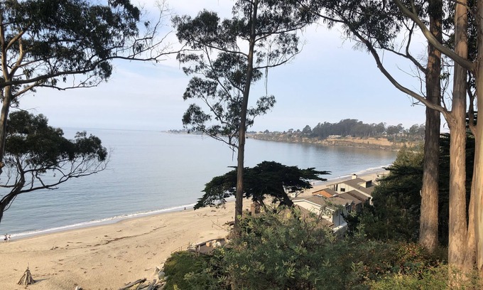 Aptos Apartamento | Live, Work & Play by the Beach...