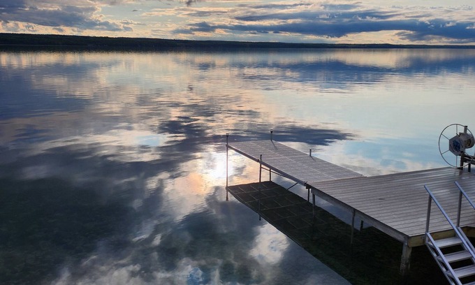 King Ferry Cabaña | Live your Best Vacation Life! Lovely 4 BR Property on Cayuga Lake. Dog Friendly