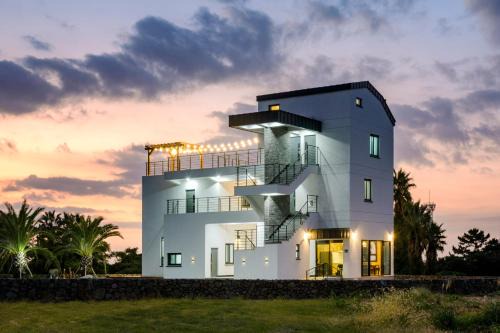 Hallim Casa | Liverpool & Spa