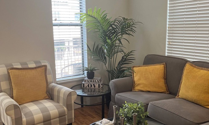 Castleberry Hill Condominio | Living for the City!!! Downtown condo in the heart of the city