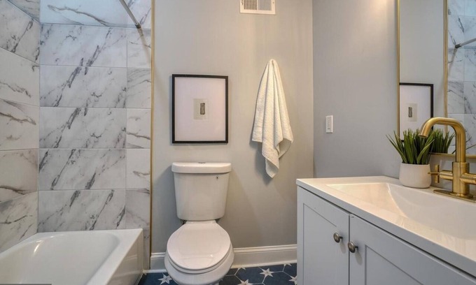 Downtown Baltimore Casa | Living in Luxury ..... Where Sophistication meets Elegance
