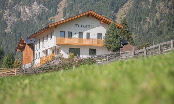 Racines Apartamento | Living Miramor