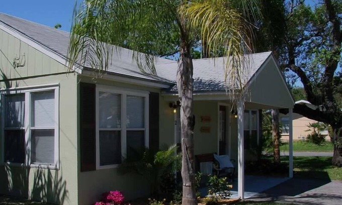 Fulton Cabaña | Living On Island Time N. ° 2 - Cozy Cottages costero con mucho encanto!