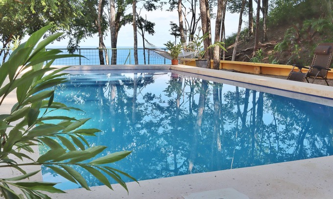 Montezuma Villa | Viviendo en el borde de la casa del árbol
