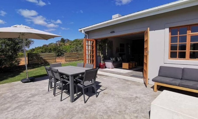 Port Beaufort Casa | Living The Breede - Weaver Cottage