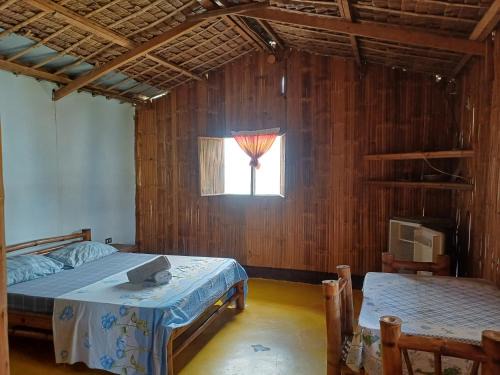 Puerto Galera Hotel | Livio's loading house