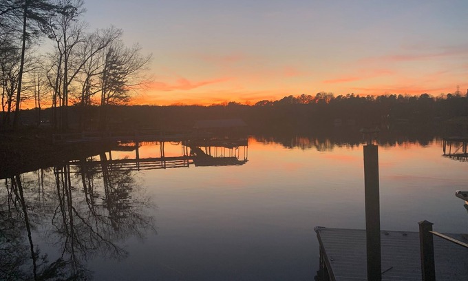 Troutman Apartamento | LKN WATERFRONT studio in wonderful Mooresville NC all inclusive