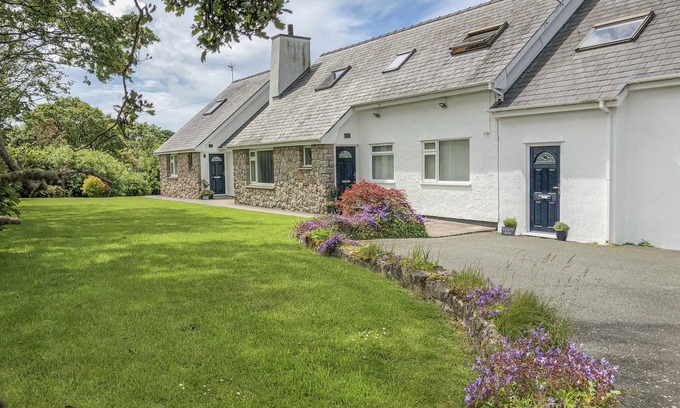 Llangefni Apartamento | LLAIN HAF, romántico, con un jardín en Llangefni, Ref 996945