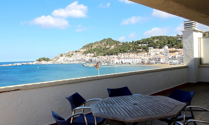 Port de la Selva Apartamento | LLANÇÀ 11 ÀTIC - Ático en primera línea de mar, gran terraza y piscina comunitaria