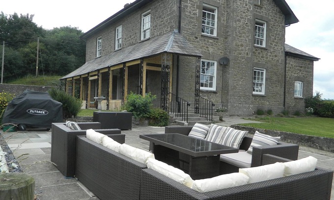 Llandrindod Wells Cabaña | Llansantffraed House