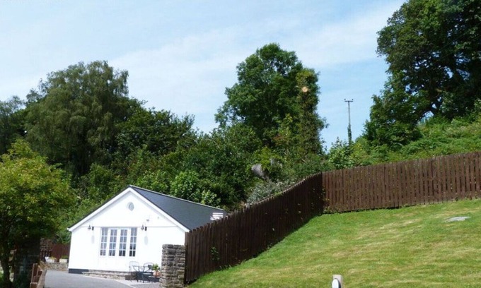 Nantgarw Casa | Llety Tyn y Coed - Una Habitación Casa, Capacidad 2