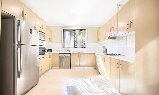 South Bathurst Casa | Lloyds House - Near Mt Panorama