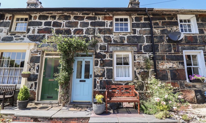 Beddgelert Casa | LLYGODEN COTTAGE, pet friendly, with open fire in Beddgelert