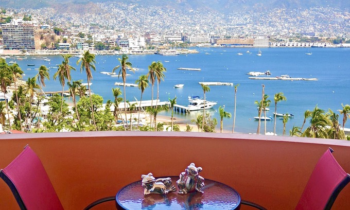Las Playas Condominio | ★ Lo Mas Hermoso de Acapulco ★ WIFI | AC | Agua caliente
