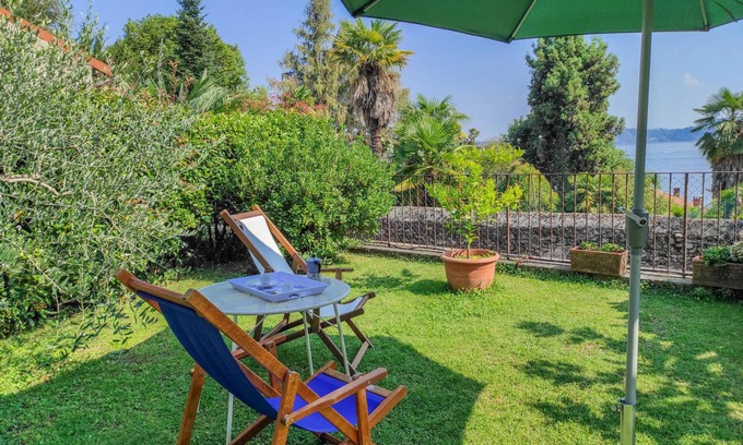 Belgirate Apartamento | Lo Scoiattolo by Interhome