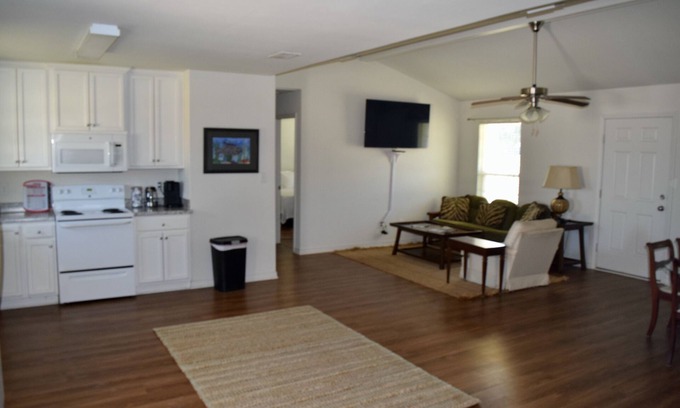 Fairhope Casa | Lob Lolly 181 B spacious and fun