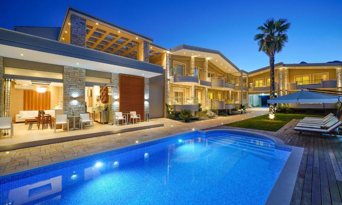 Golden Beach Apartamento | Lobelia Luxury Suites