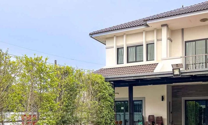 Nong Hoi Casa | Local 4BR Pool House, Prime Location, Pool Table. Near Markets