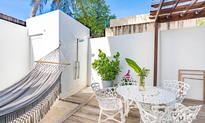 Parque Casa | Local Art Deco/House Near to Everything + Beach