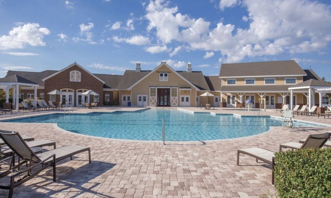 Williamsburg Complejo | Local Host! 3 BR, Governor's Green -Centrally Located, Indoor/Outdoor Pools