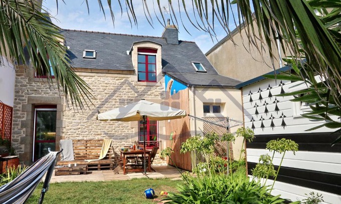 Guilvinec Casa | LocaLise - M11B - A la pointe - Maison de vacances avec jardin entièrement clos - A 50m de la plage - 700m du centre - tout à pied - wifi inclus - draps inclus - Animaux bienvenus