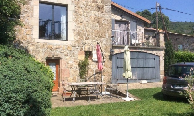 Saint-Pierre-de-Colombier Cabaña | Location Saisonniere