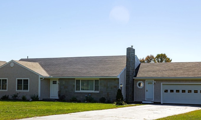 Glen Cove Casa | Ubicado directamente en el puerto de Rockland
