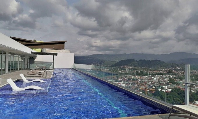 El Prado Apartamento | Ubicado en una de las mejores zonas del este, un lugar tranquilo y seguro.